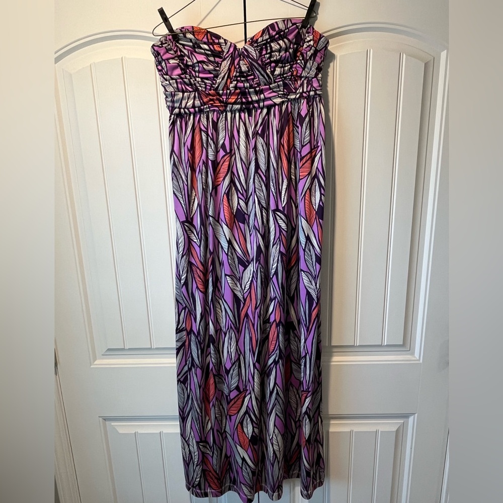Colorful Gianni Bini Leaf Print Maxi Dress
